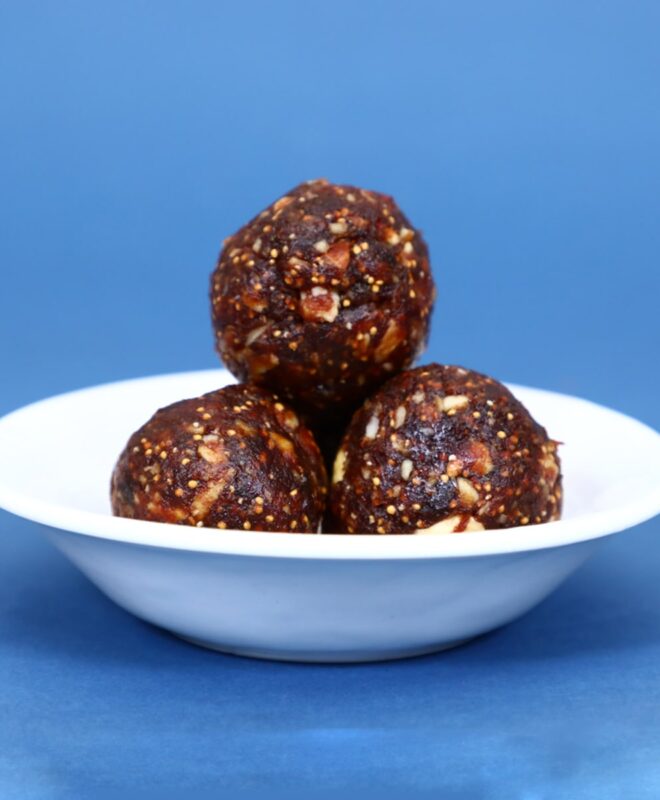 Ritus dates dryfruit ladoo