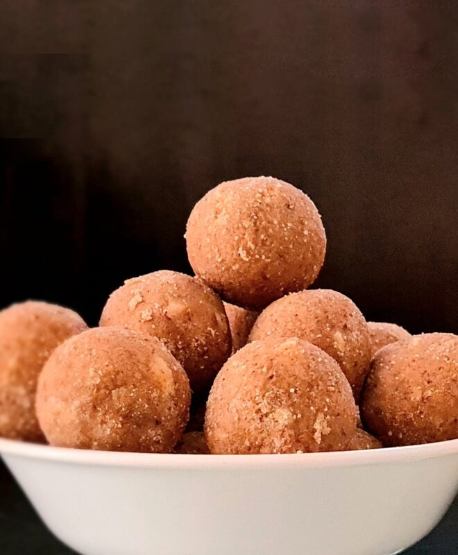 Ritus methi ladoo